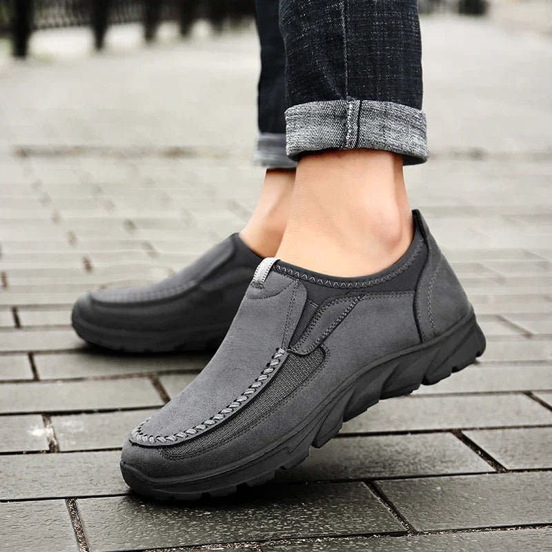 Men Casual Shoes Breathable Orthopedic Loafers Sneakers Fashion Comfortable Flat Handmade Retro Leisure Loafers Shoes Men Shoes