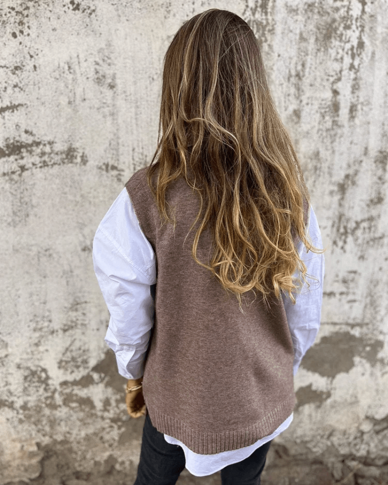 Everyday Puffer Vest for Women | V Neck Cosy Winter Style